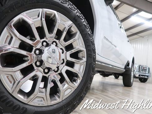 Used 2026 GMC Sierra 2500 Denali w/ Denali Reserve Package AWD/4WD image 2
