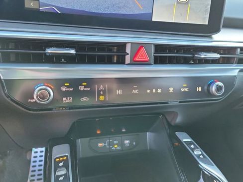 New 2026 Kia Sorento SX Prestige w/ Olive Brown Leather Package AWD/4WD image 23