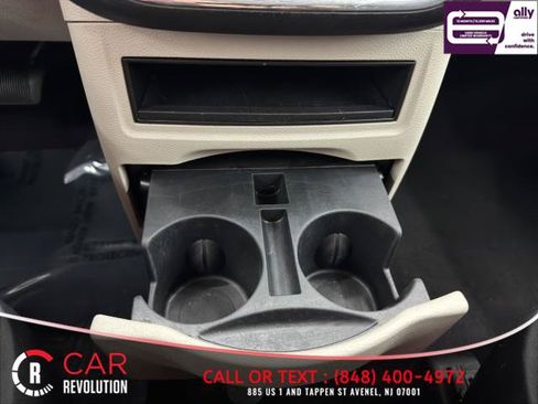Used 2019 Dodge Grand Caravan SE w/ UConnect Hands-Free Group FWD image 25