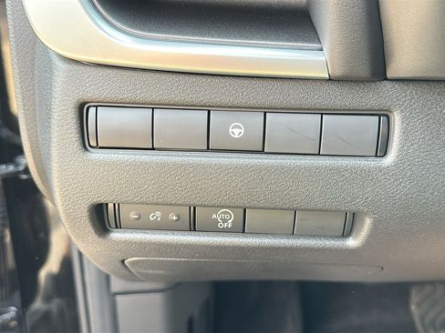 Certified 2023 Nissan Rogue SV AWD/4WD image 13