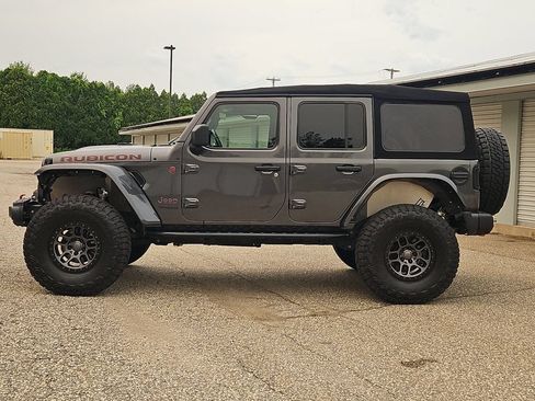 Used 2022 Jeep Wrangler Unlimited Rubicon w/ Xtreme Recon 35" Tire Package AWD/4WD image 2