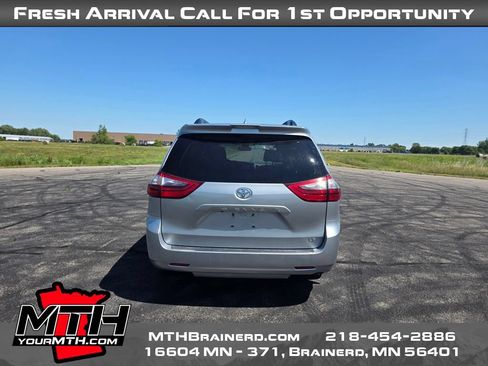 Used 2020 Toyota Sienna LE FWD image 7