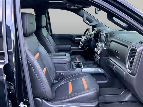 Used 2021 GMC Sierra 1500 AT4 w/ AT4 Preferred Package AWD/4WD image 8