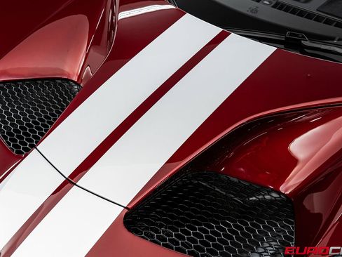 Used 2018 Ford GT RWD image 11