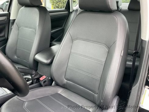 Used 2014 Volkswagen Passat 1.8T SE image 9