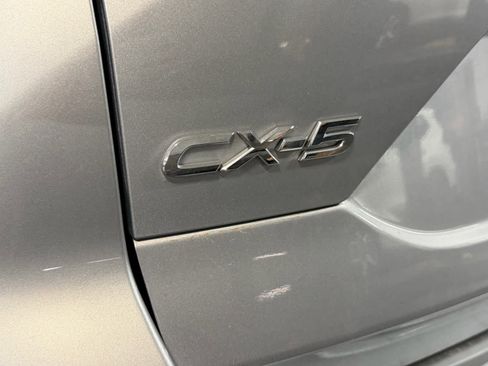 Used 2019 MAZDA CX-5 Touring image 17
