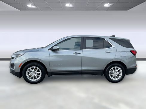 Certified 2024 Chevrolet Equinox LT image 2