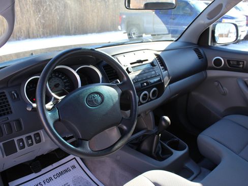 Used 2009 Toyota Tacoma 4x4 Regular Cab image 17