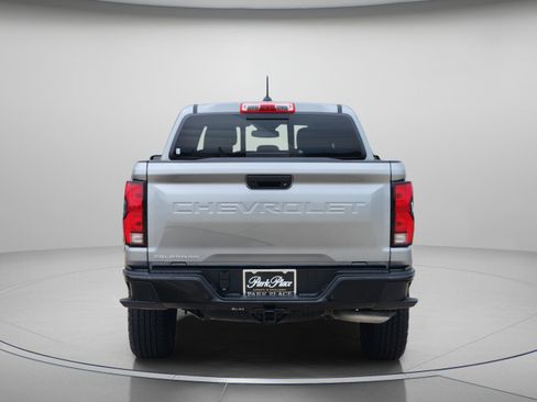 Used 2026 Chevrolet Colorado Z71 AWD/4WD image 4