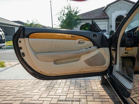 Used 2003 Lexus SC 430 Convertible image 31