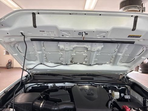 Used 2023 Toyota Tacoma SR5 AWD/4WD image 29
