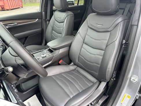 Certified 2025 Cadillac XT6 Premium Luxury w/ Platinum Package AWD/4WD image 52