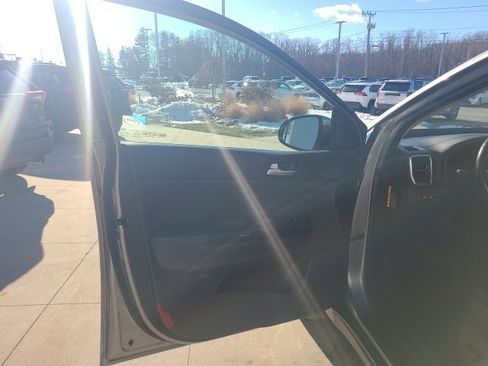 Used 2020 Kia Sportage EX w/ Option Group 15 image 18