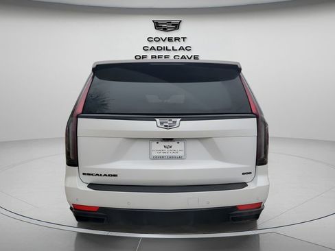 Used 2023 Cadillac Escalade Sport w/ LPO, ONYX Package image 8
