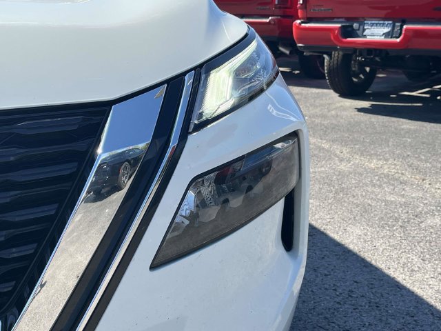 Used 2022 Nissan Rogue S FWD image 9