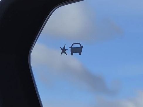 Used 2022 GMC Terrain AT4 image 11