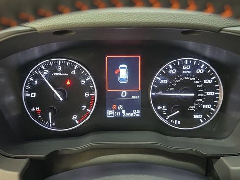 Used 2024 Subaru Crosstrek 2.5i Limited w/ Crosstrek Mirror Package image 21