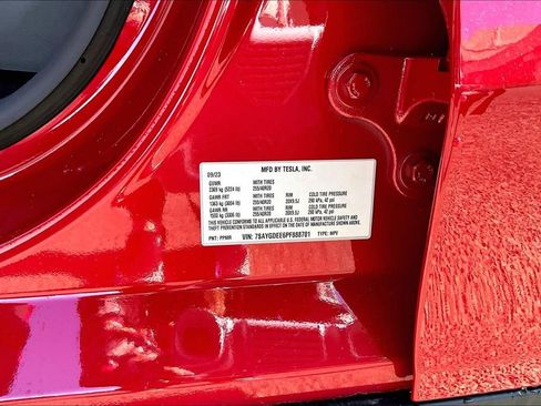 Used 2023 Tesla Model Y Long Range image 35