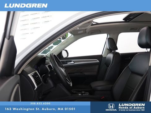Used 2021 Volkswagen Atlas SEL AWD/4WD image 10