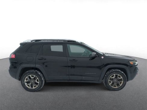 Certified 2019 Jeep Cherokee Trailhawk w/ Cold Weather Group image 9