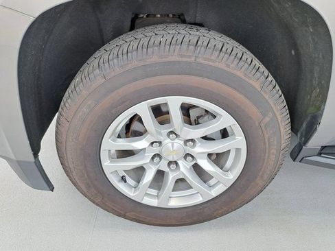 Used 2018 Chevrolet Tahoe LT AWD/4WD image 37