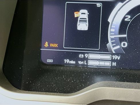 New 2026 Toyota Tundra Limited AWD/4WD image 12