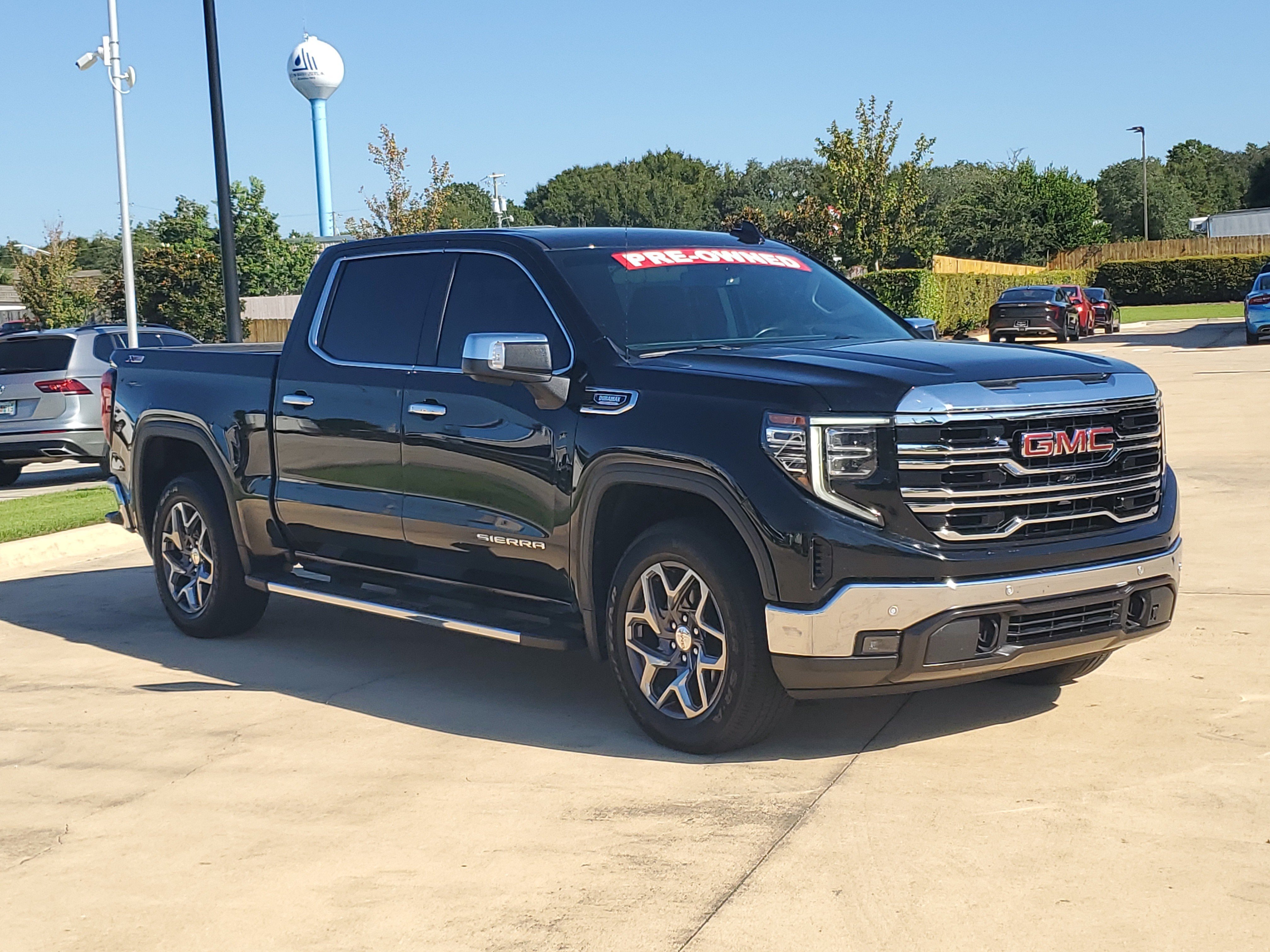 Used 2022 GMC Sierra 1500 SLT w/ SLT Premium Plus Package AWD/4WD image 8