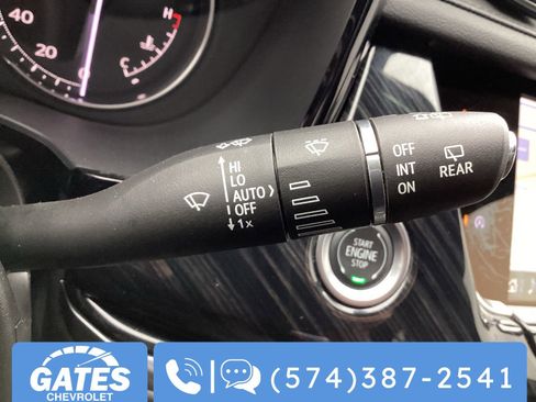 Used 2025 Cadillac XT6 Premium Luxury image 38