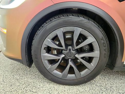 Used 2022 Tesla Model X Plaid AWD/4WD image 9