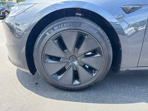 Used 2024 Tesla Model 3 Standard Range RWD image 9