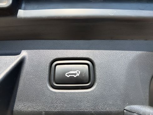 Used 2024 Hyundai Tucson Limited FWD image 13