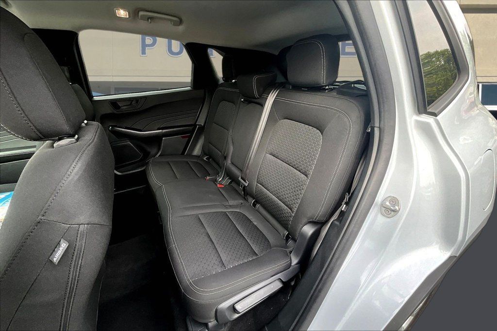 Used 2025 Ford Escape Active FWD image 24