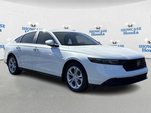 New 2025 Honda Accord LX image 4