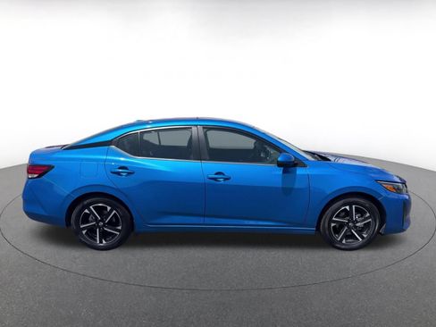 Used 2025 Nissan Sentra SV FWD image 15