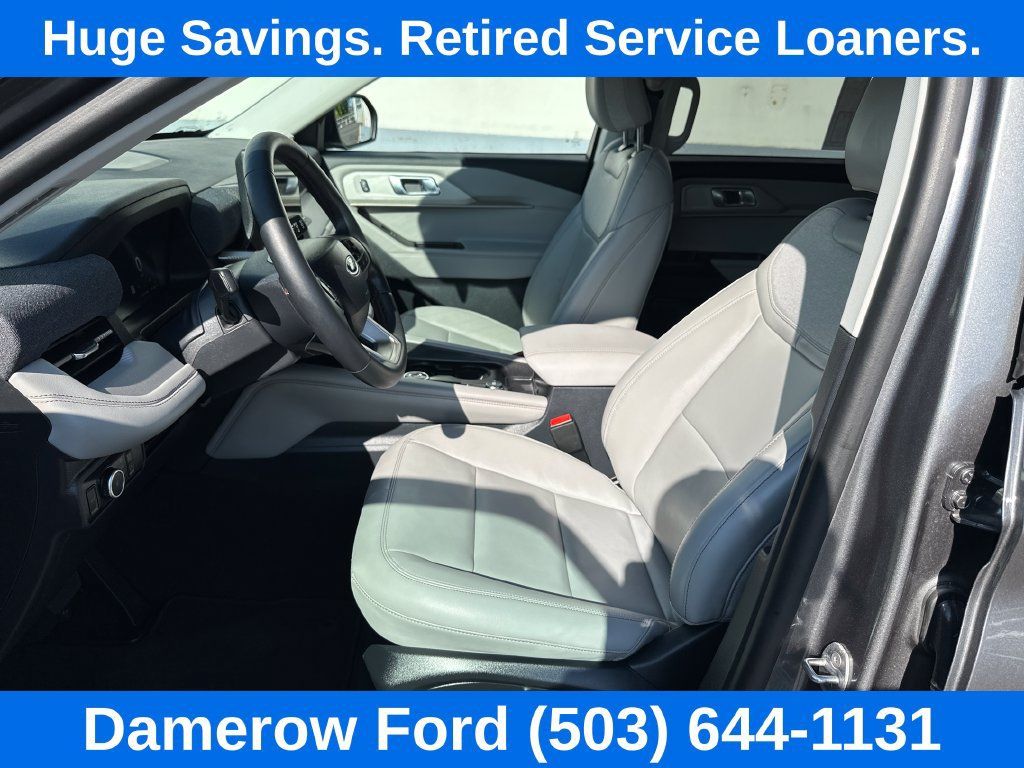 Used 2026 Ford Explorer Active w/ Active Comfort Package AWD/4WD image 12