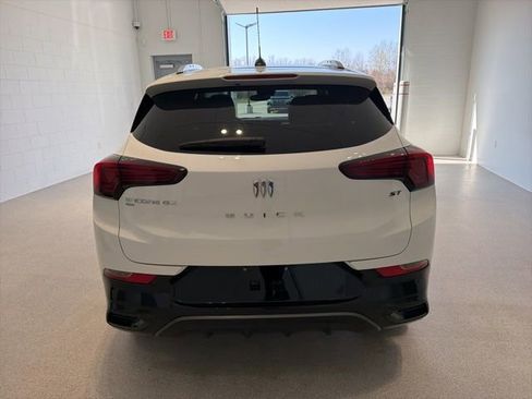 Used 2024 Buick Encore GX Sport Touring w/ Comfort Package AWD/4WD image 5