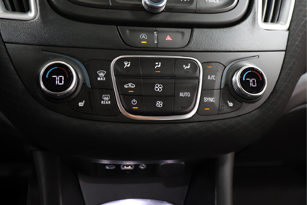 Used 2024 Chevrolet Malibu LT FWD image 8