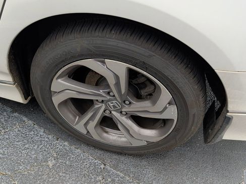 Used 2018 Honda Accord EX-L image 5