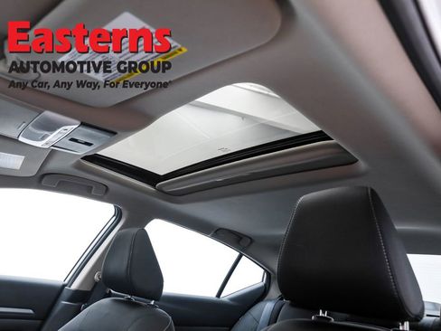 Used 2022 Nissan Altima 2.5 SV w/ SV Premium Package AWD/4WD image 32