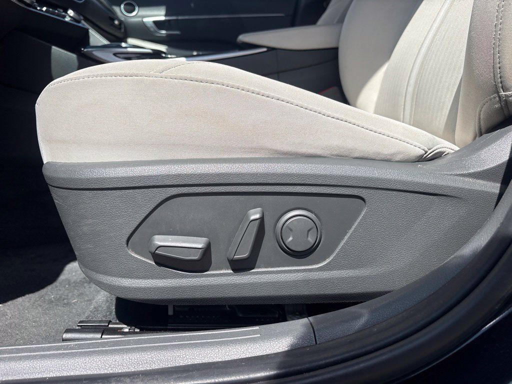 Used 2023 Hyundai Sonata SEL FWD image 10