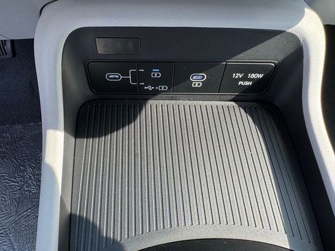 New 2026 Hyundai Kona SE image 23