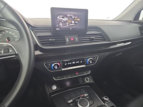 Used 2020 Audi Q5 2.0T Premium w/ Convenience Package AWD/4WD image 20