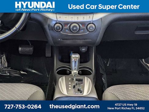 Used 2020 Dodge Journey SE w/ SE Popular Equipment Group image 22