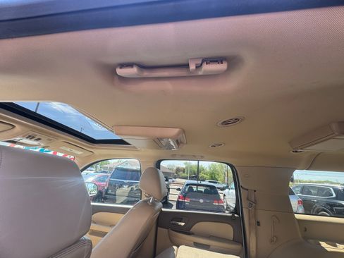 Used 2012 Chevrolet Suburban LTZ AWD/4WD image 6