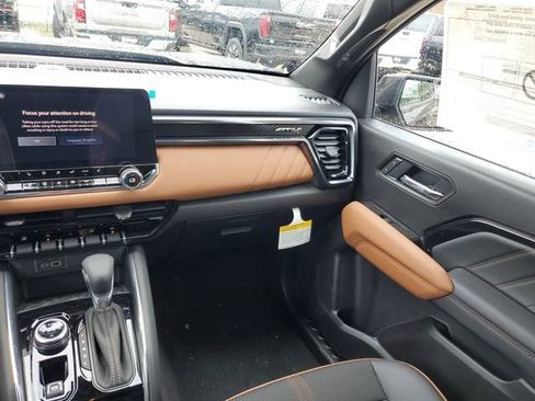 New 2026 GMC Canyon AT4 image 15