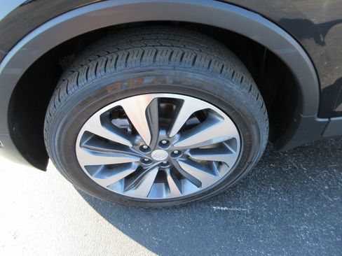 Certified 2022 Buick Encore Preferred w/ Safety Package AWD/4WD image 15