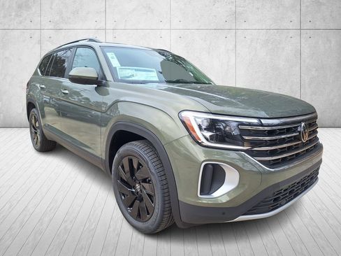 New 2026 Volkswagen Atlas SE image 7