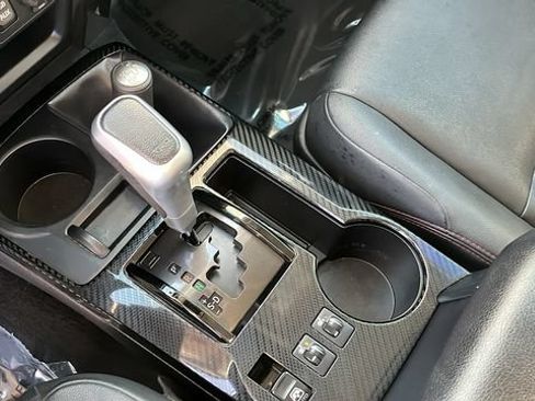 Used 2019 Toyota 4Runner TRD Off-Road Premium AWD/4WD image 14
