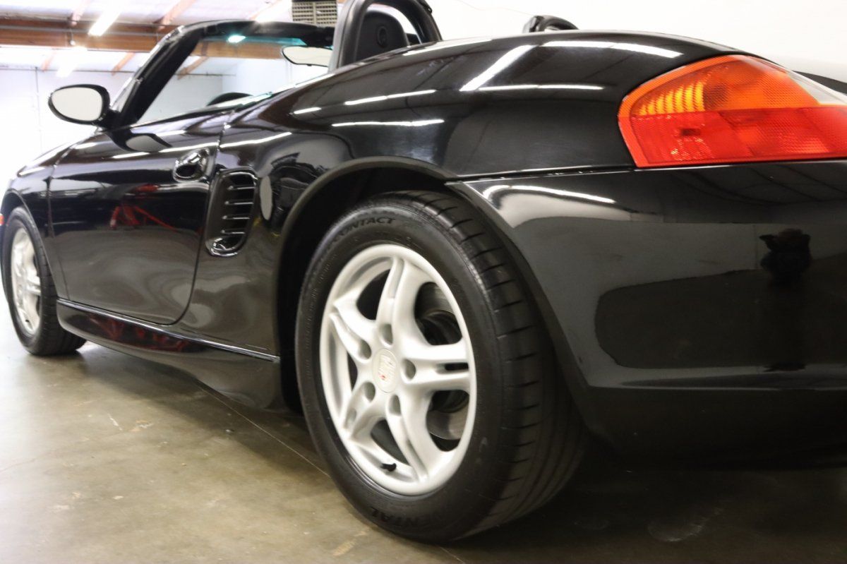 Used 2004 Porsche Boxster RWD image 15