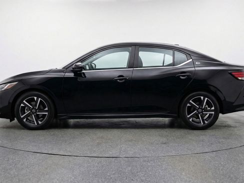 Used 2025 Nissan Sentra SV image 5